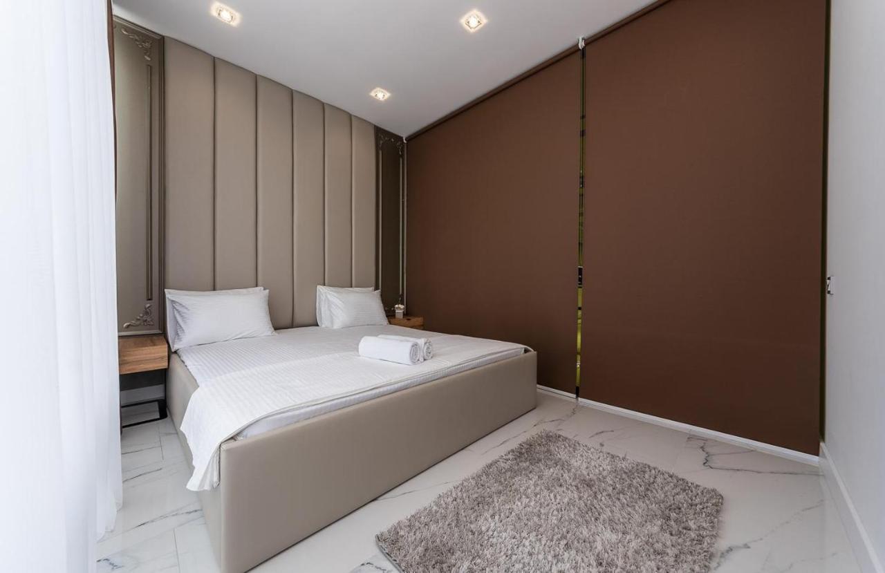 Fashionable Apartments. Smartplaza Metro Minskaya. Obolon Kyiv Exterior foto