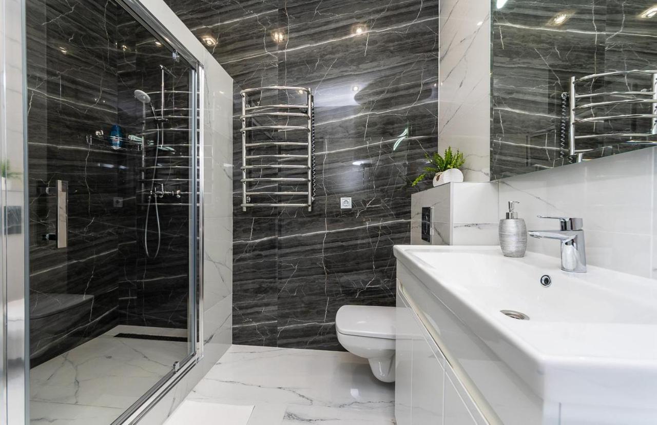 Fashionable Apartments. Smartplaza Metro Minskaya. Obolon Kyiv Exterior foto