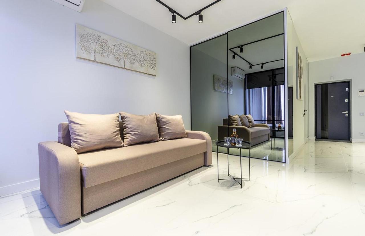 Fashionable Apartments. Smartplaza Metro Minskaya. Obolon Kyiv Exterior foto