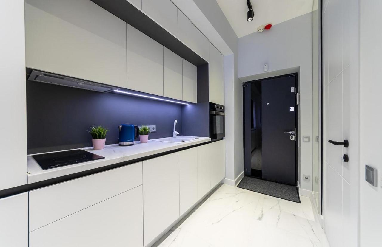 Fashionable Apartments. Smartplaza Metro Minskaya. Obolon Kyiv Exterior foto