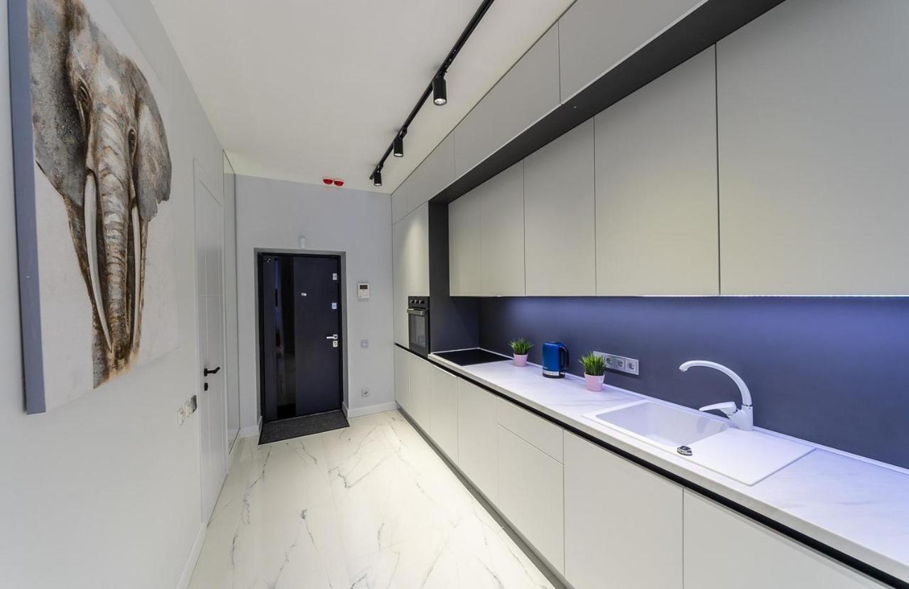 Fashionable Apartments. Smartplaza Metro Minskaya. Obolon Kyiv Exterior foto